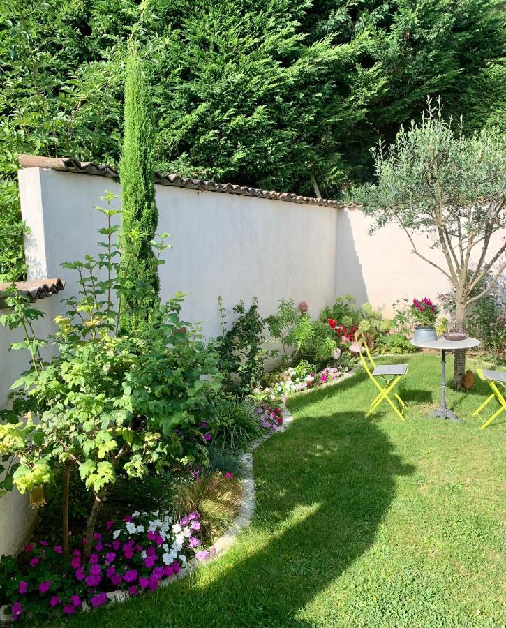 La Glycine B&B Sainte-Colombe  Exterior foto